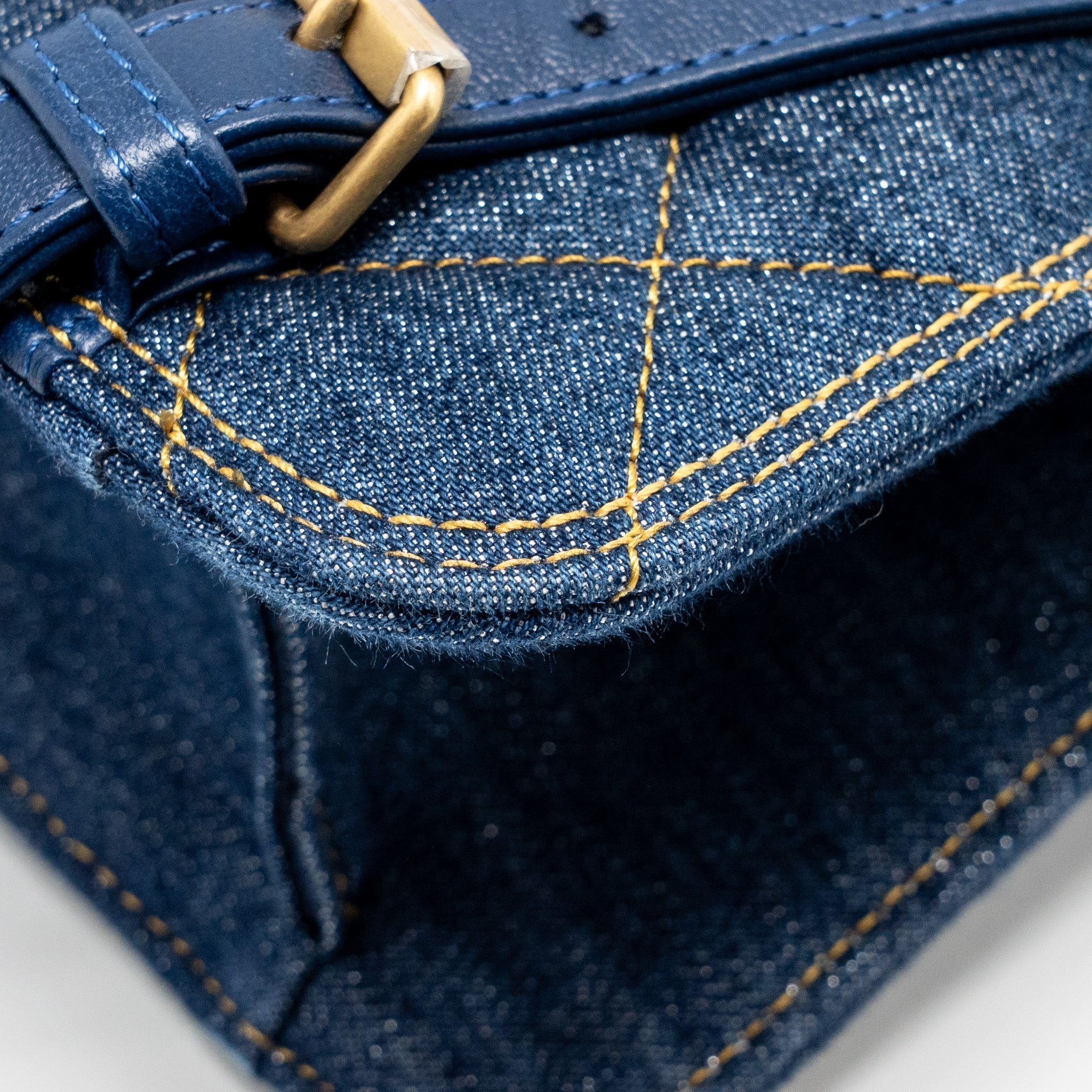 23S FLAP BACKPACK DENIM BLUE GHW (MICROCHIP)
