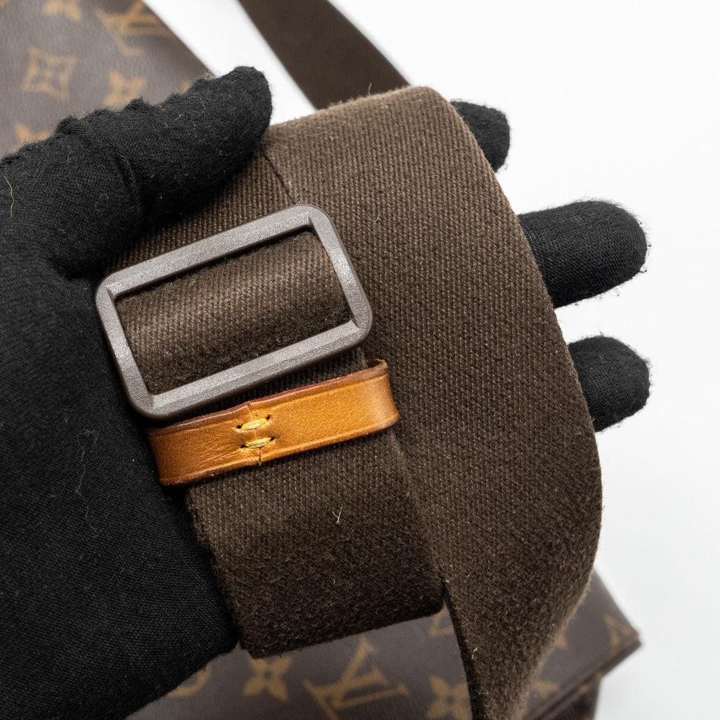 MEN’S MESSENGER BAG MONOGRAM CANVAS GHW