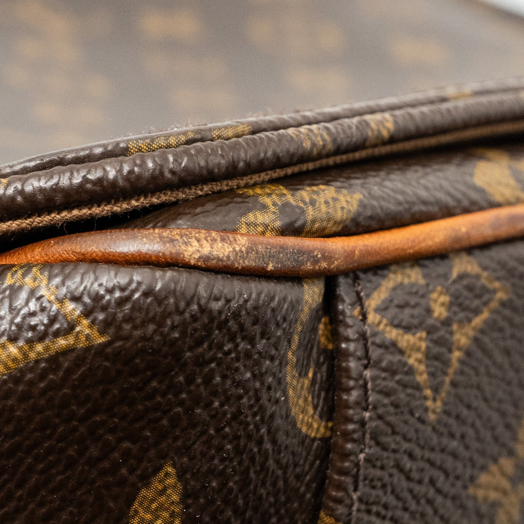 MEN’S MESSENGER BAG MONOGRAM CANVAS GHW