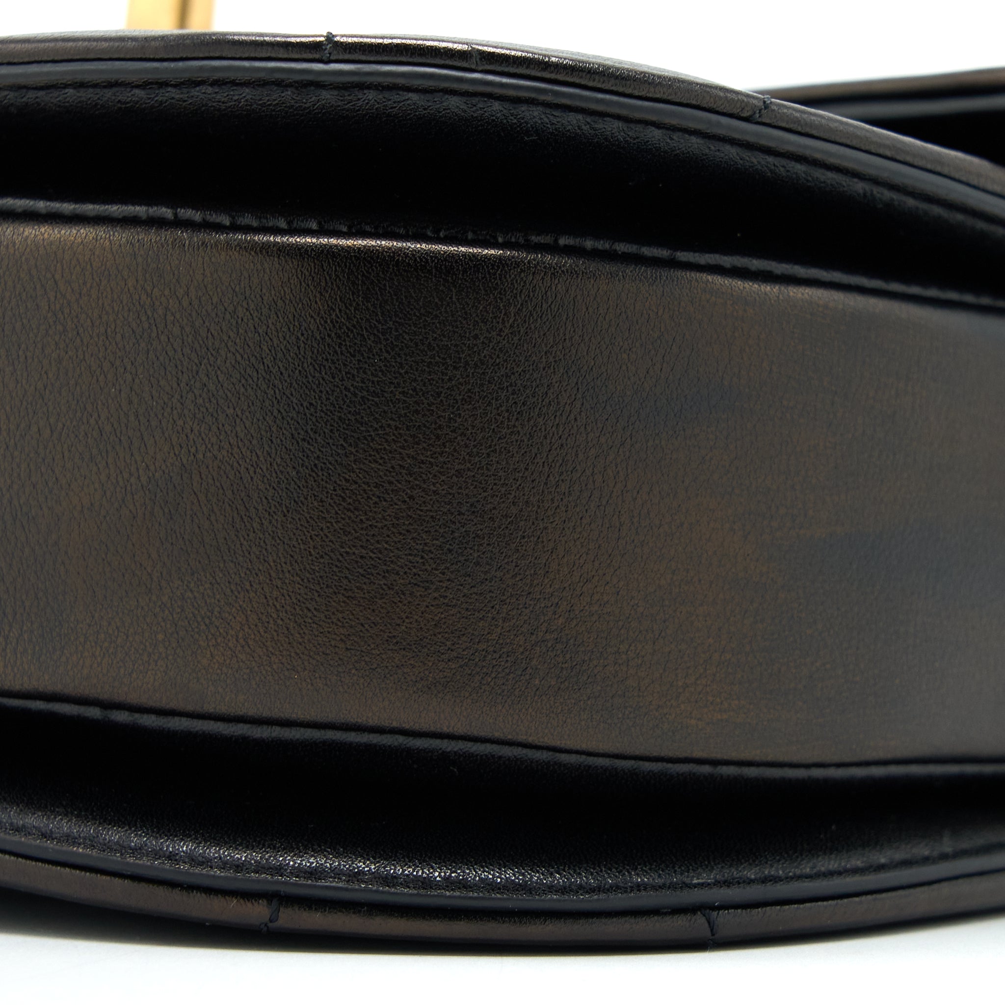 21S MOON MESSENGER BAG CALFSKIN BLACK GHW