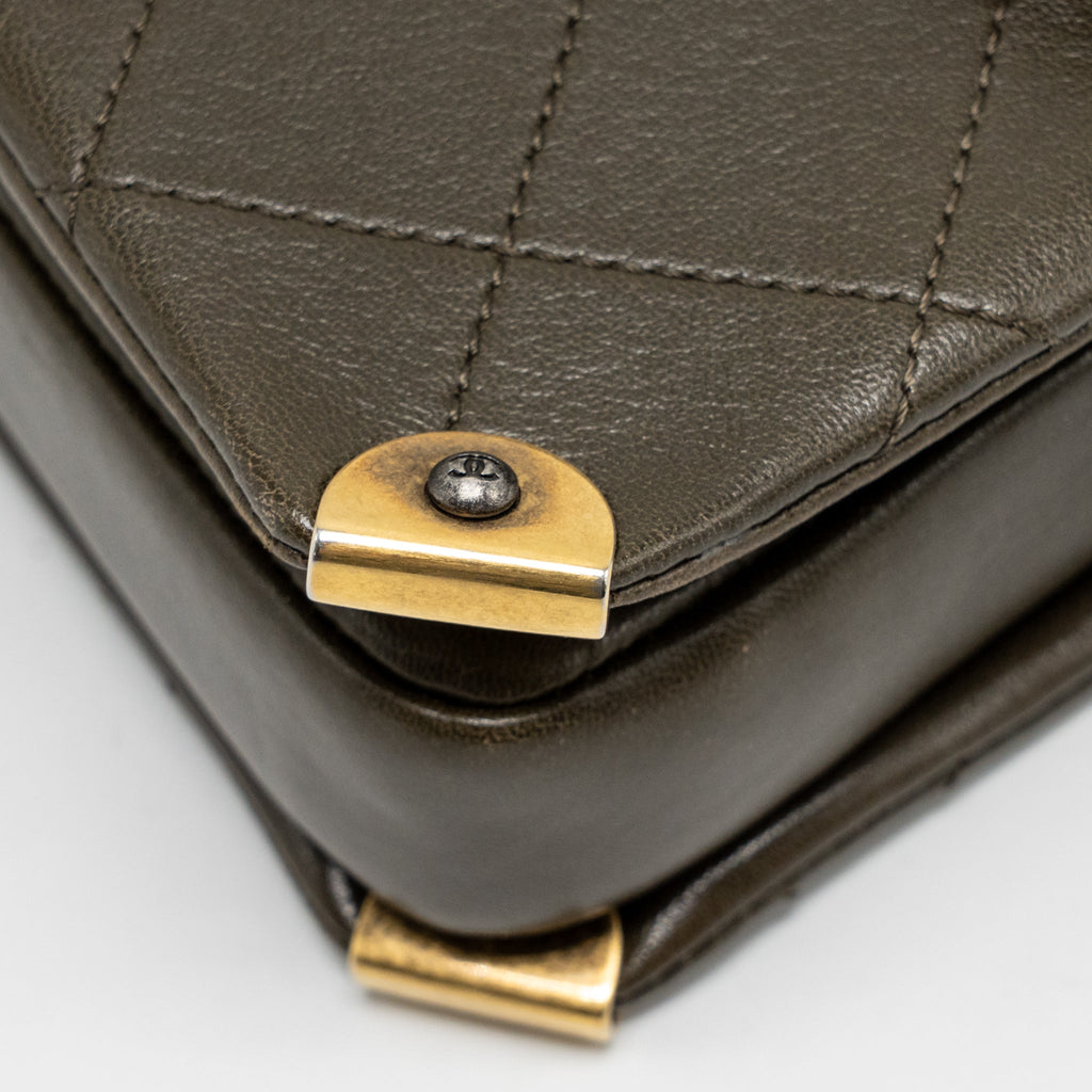 QUILTED MESSENGER FLAP BAG LAMBSKIN OLIVE GREEN MULTICOLOUR HARDWARE