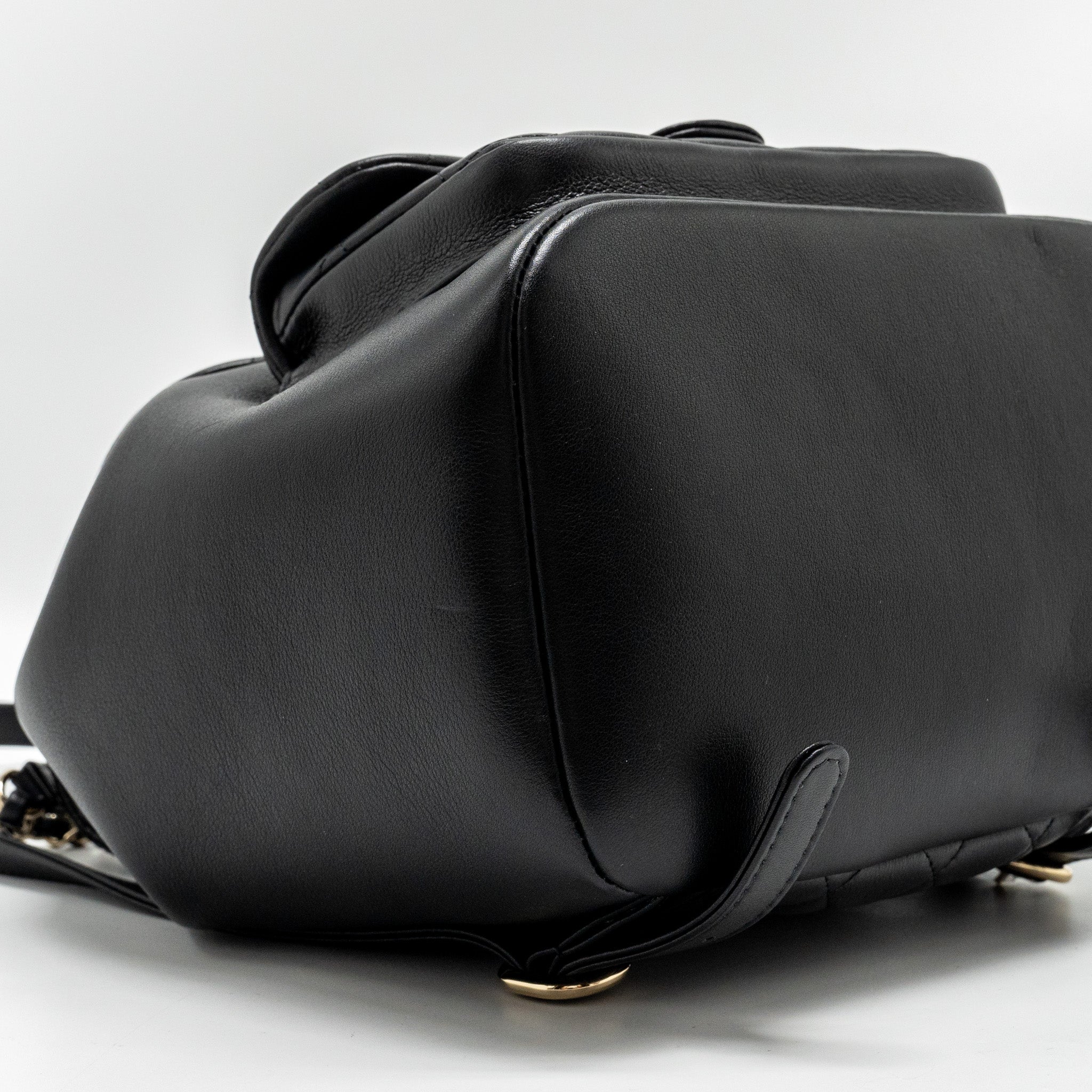23C LARGE DUMA BACKPACK CALFSKIN BLACK LGHW (MICROCHIP)