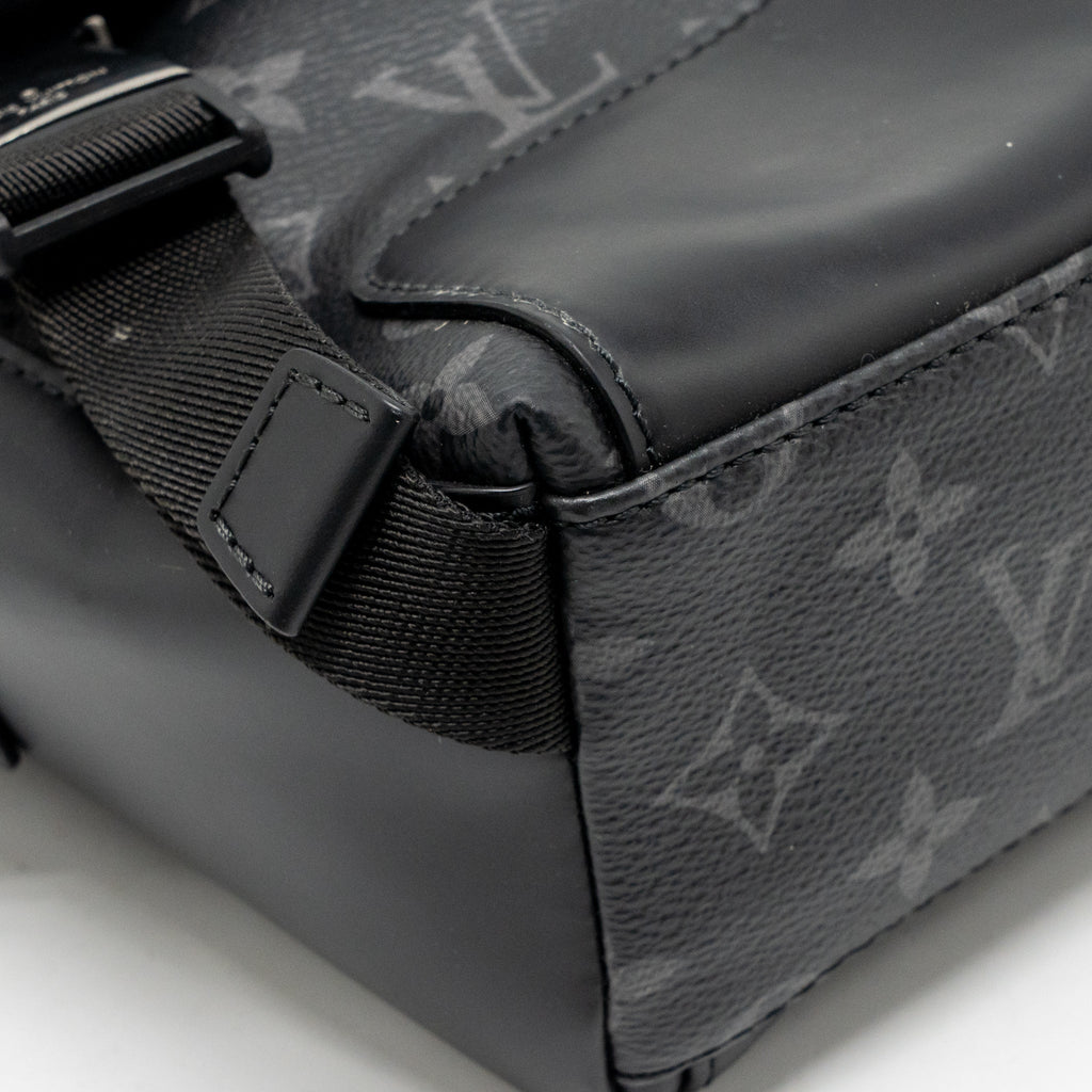 MESSENGER VOYAGER PM MONOGRAM ECLIPSE BLACK SHW