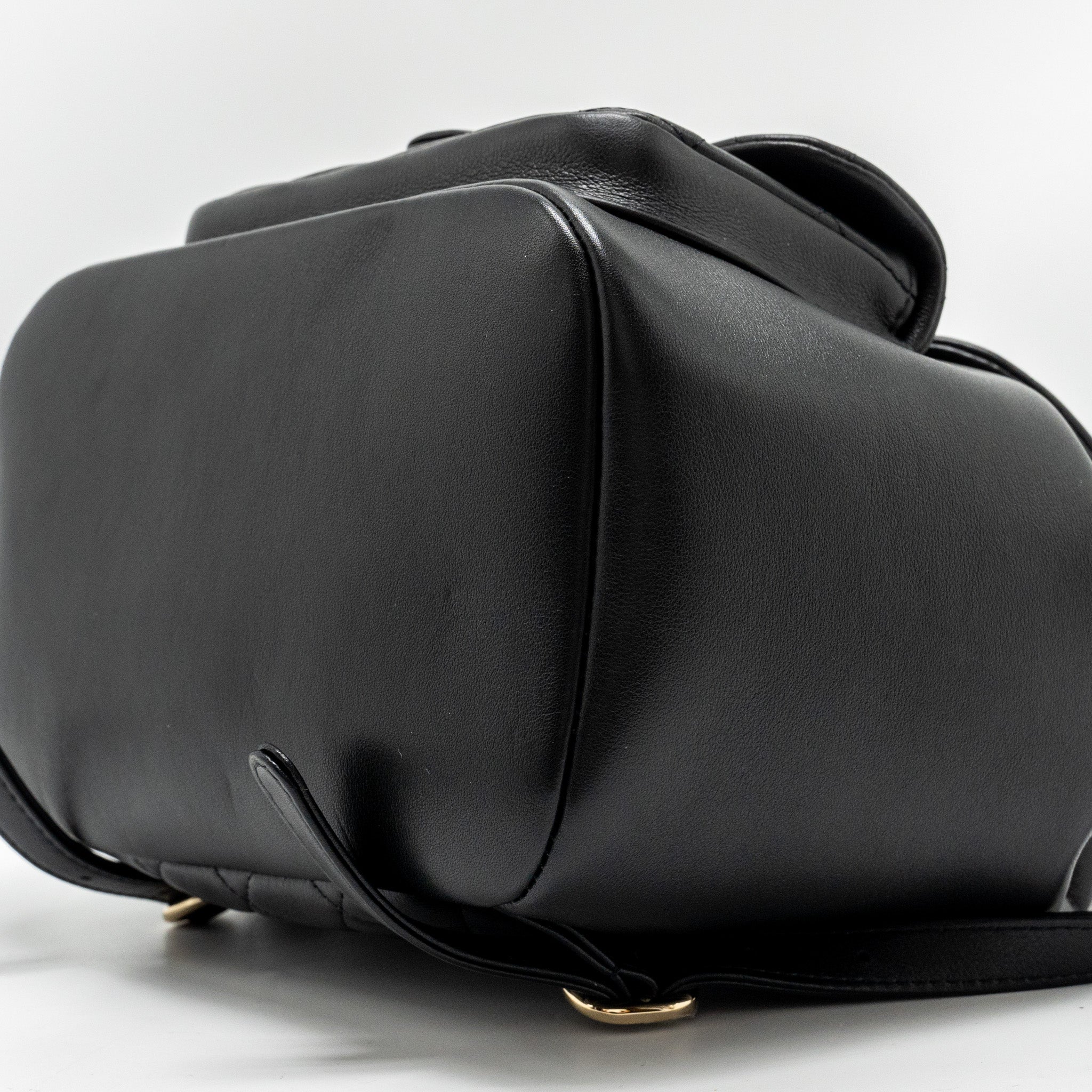 23C LARGE DUMA BACKPACK CALFSKIN BLACK LGHW (MICROCHIP)