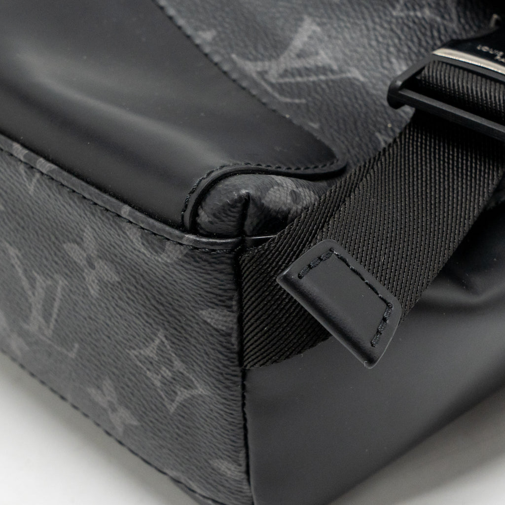 MESSENGER VOYAGER PM MONOGRAM ECLIPSE BLACK SHW