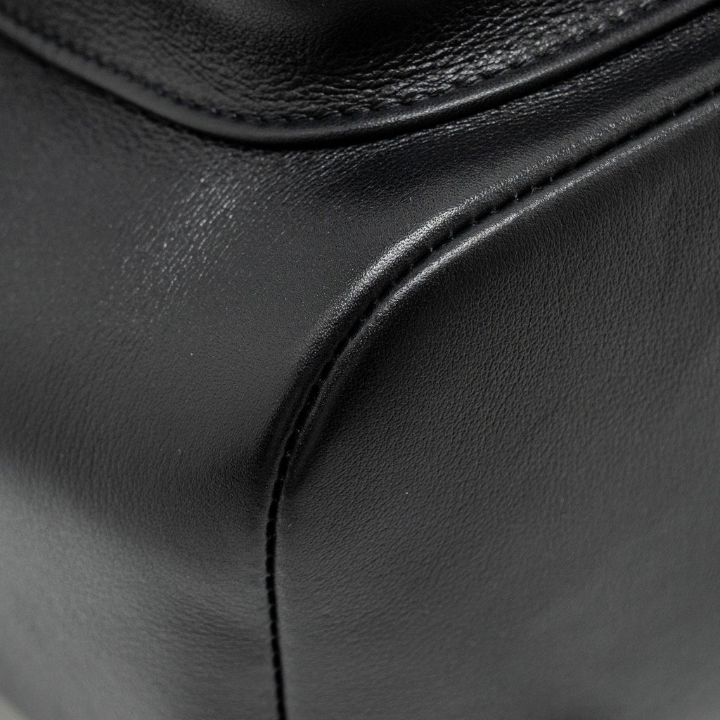 23C LARGE DUMA BACKPACK CALFSKIN BLACK LGHW (MICROCHIP)