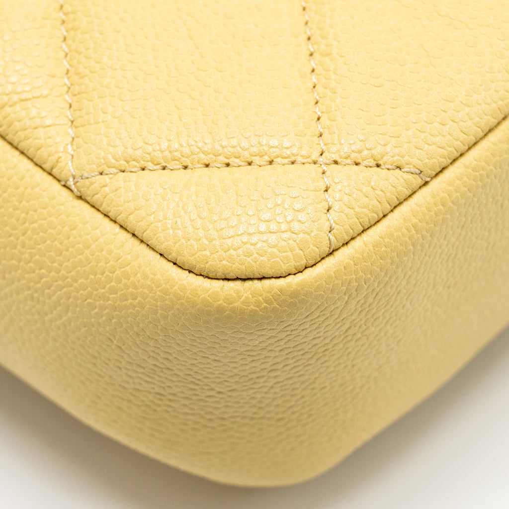 22P QUILTED FLAP BACKPACK CAVIAR LIGHT YELLOW GHW (MICROCHIP)