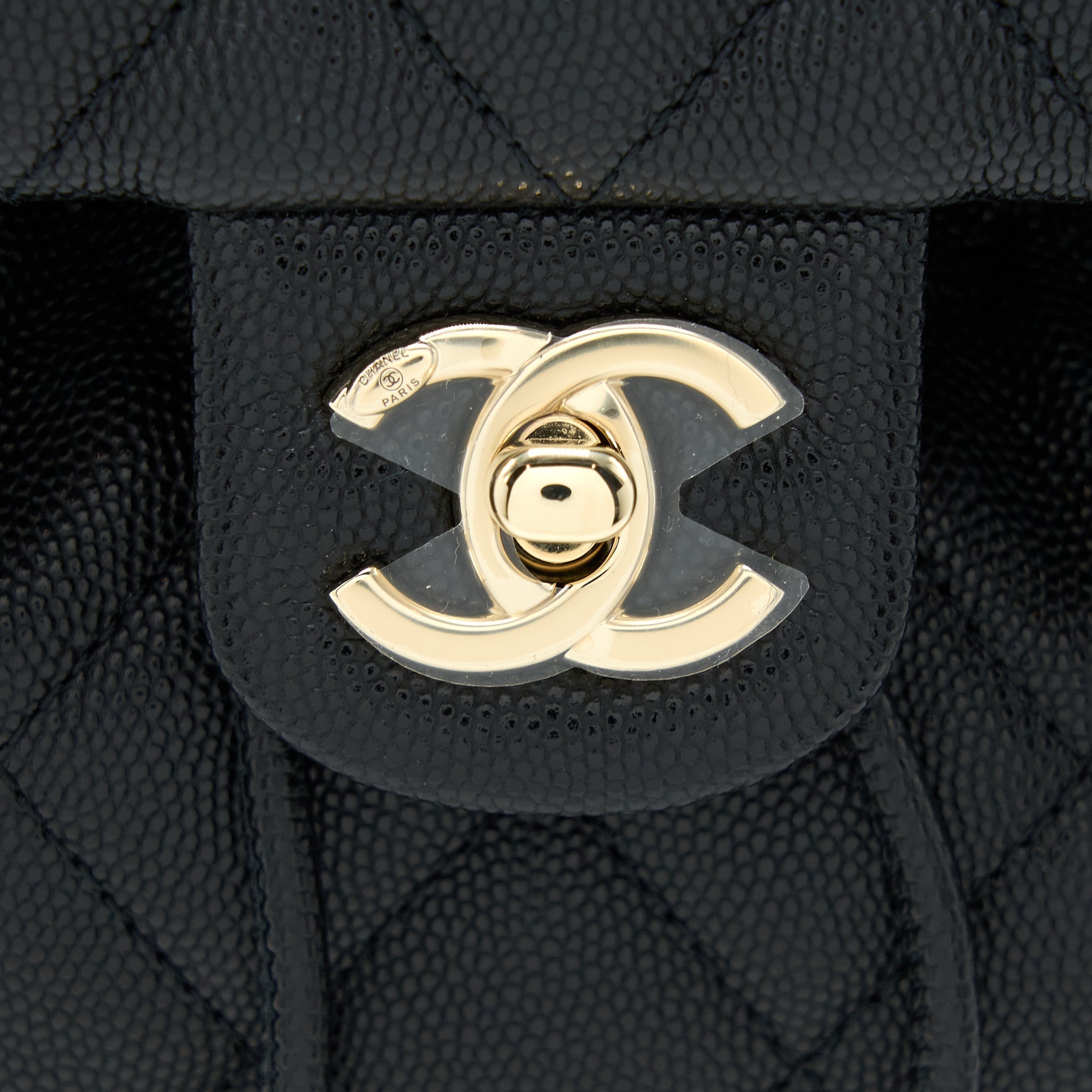 23P MINI FLAP BACKPACK CAVIAR BLACK LGHW (MICROCHIP)
