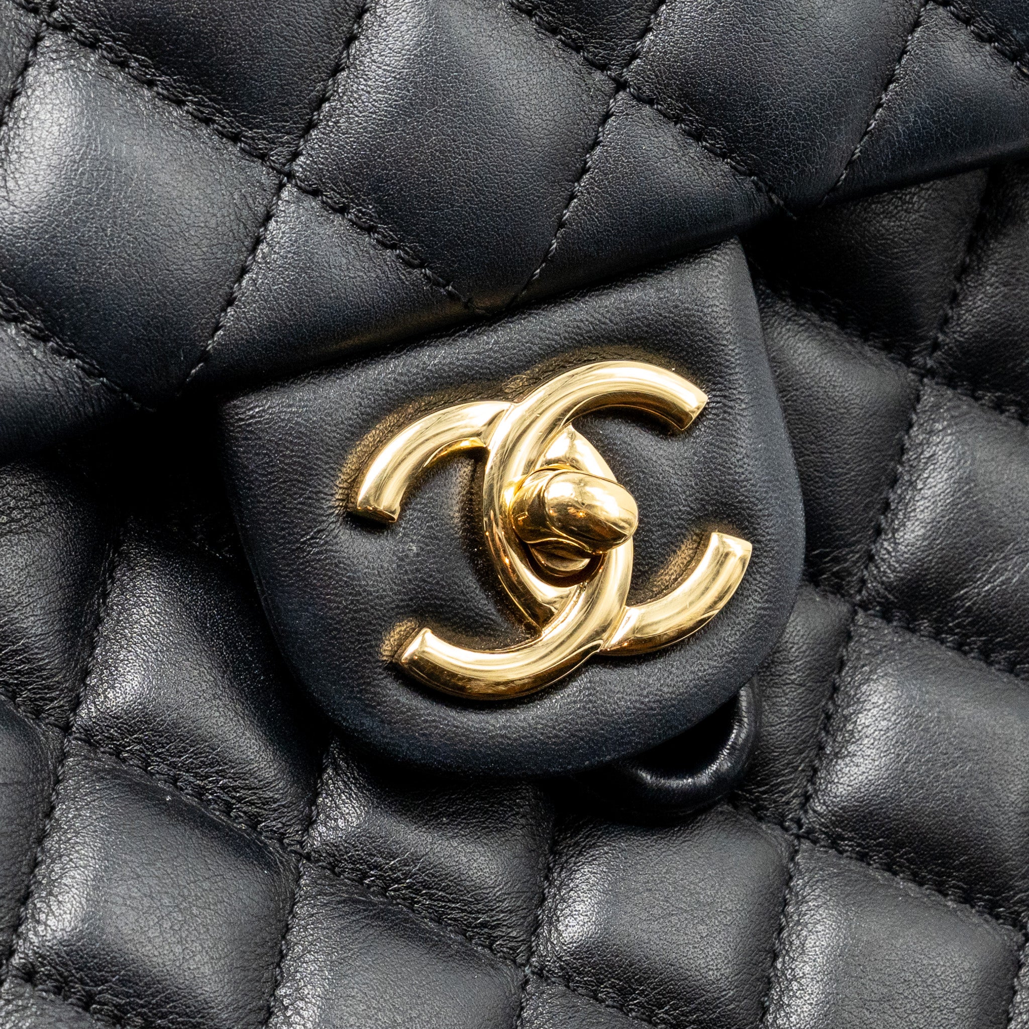 SMALL URBAN SPIRIT QUILTED BACKPACK CALFSKIN BLACK GHW