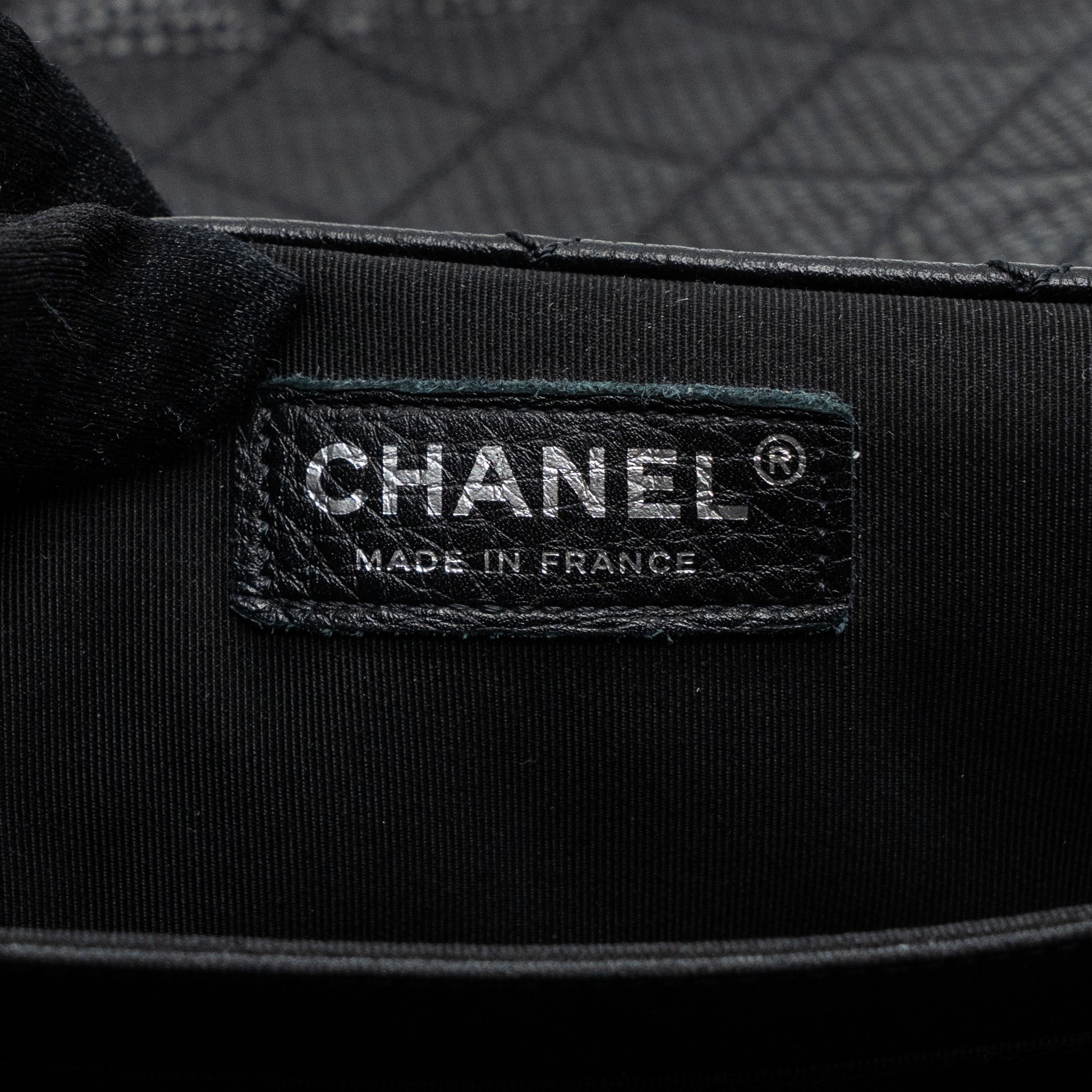 XXL CLASSIC TRAVEL FLAP CALFSKIN BLACK RUTHENIUM HARDWARE