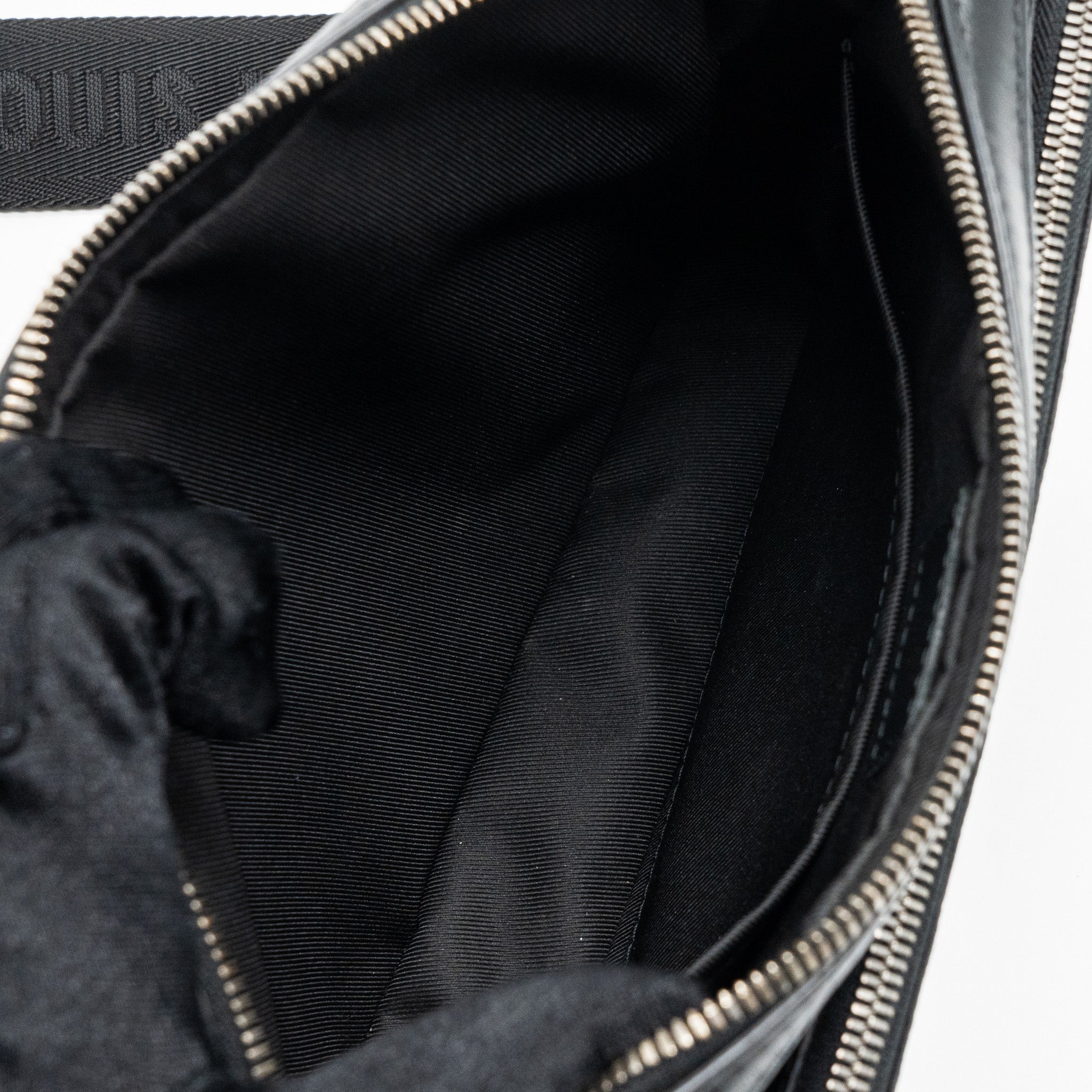 TRIO MESSENGER BAG MONOGRAM ECLIPSE SHW