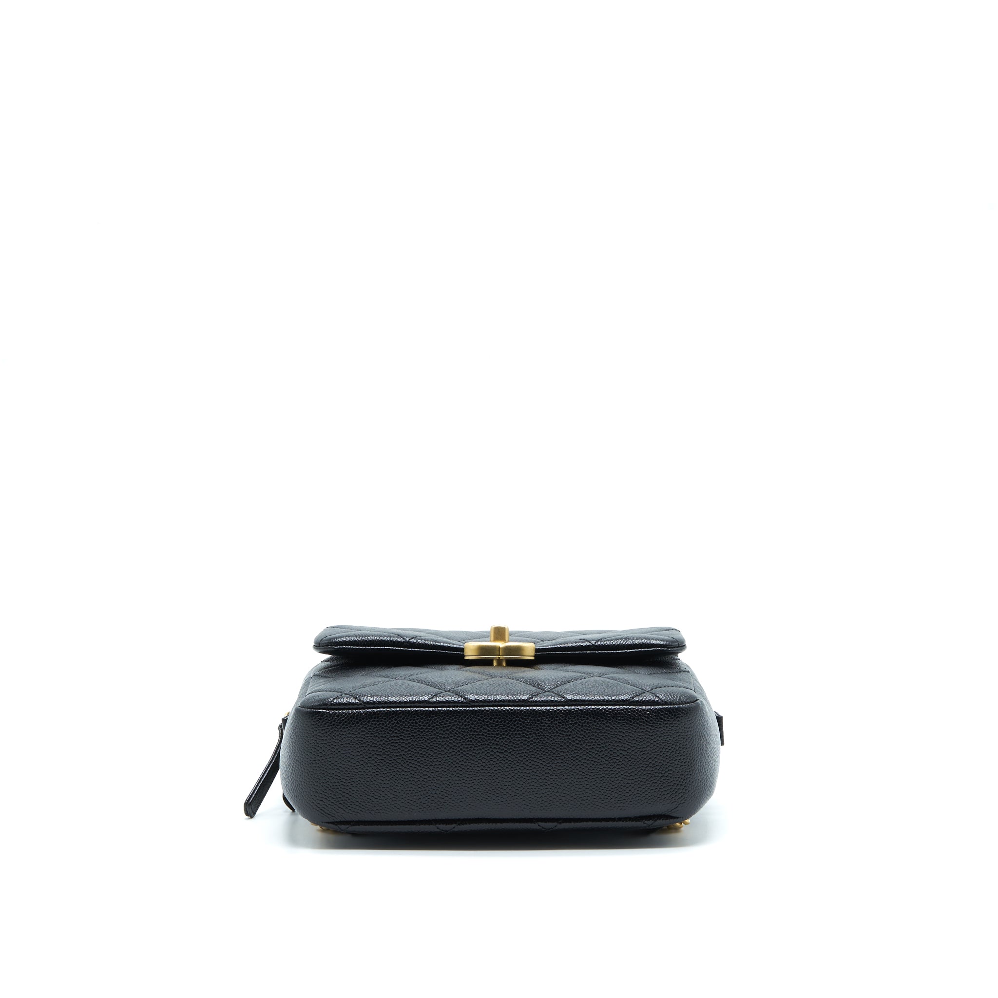22P FLAP BACKPACK CAVIAR BLACK GHW
