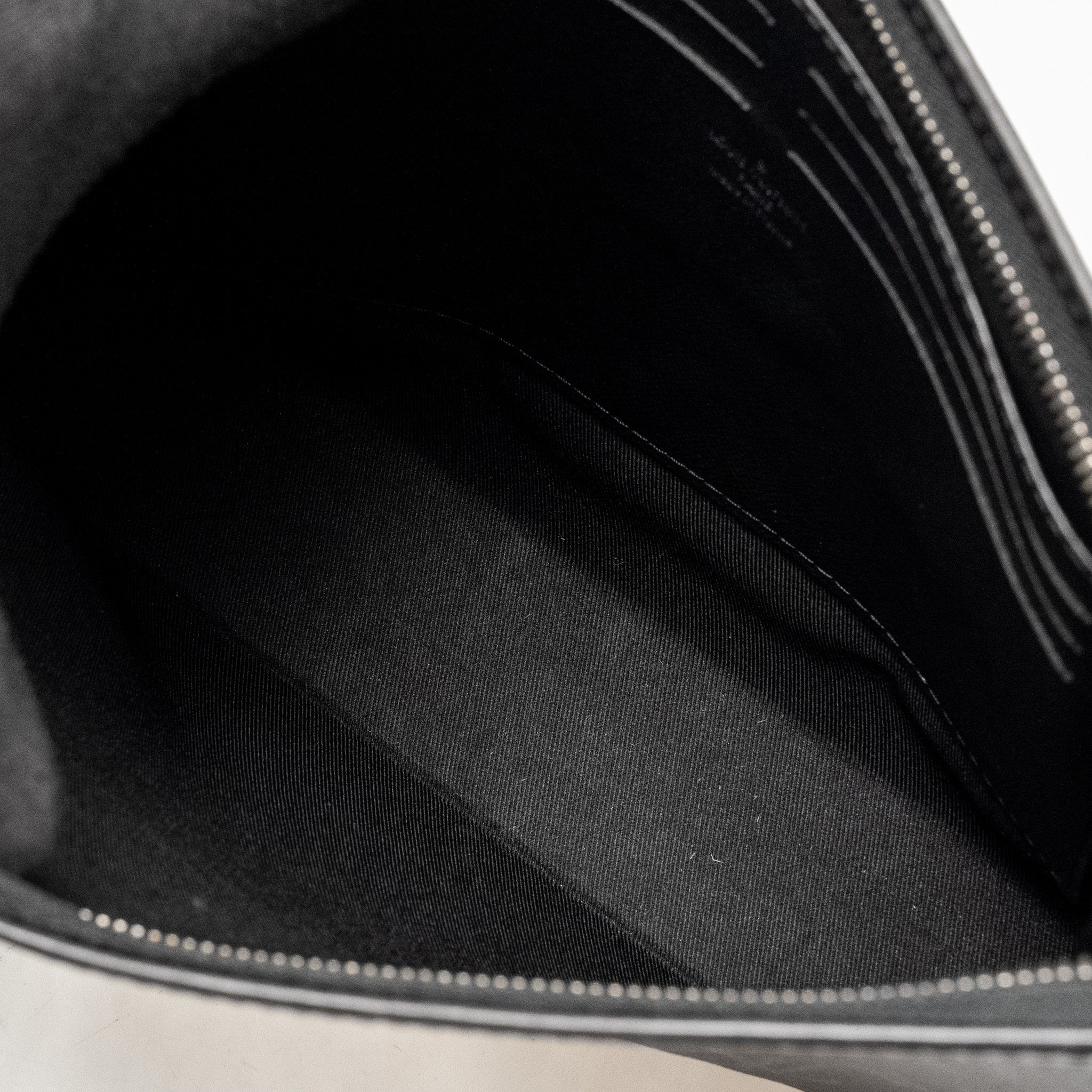 POCHETTE VOYAGE MONOGRAM CANVAS BLACK SHW
