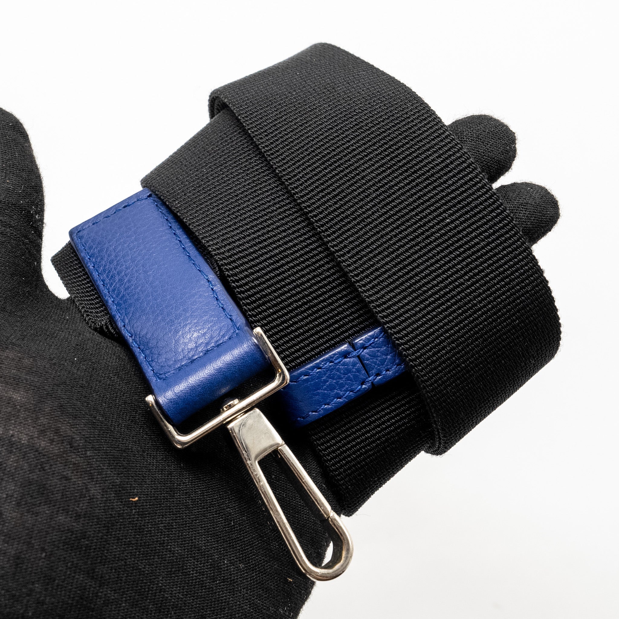ATELIER ROLLER MESSENGER BAG CALFSKIN NAVY SHW