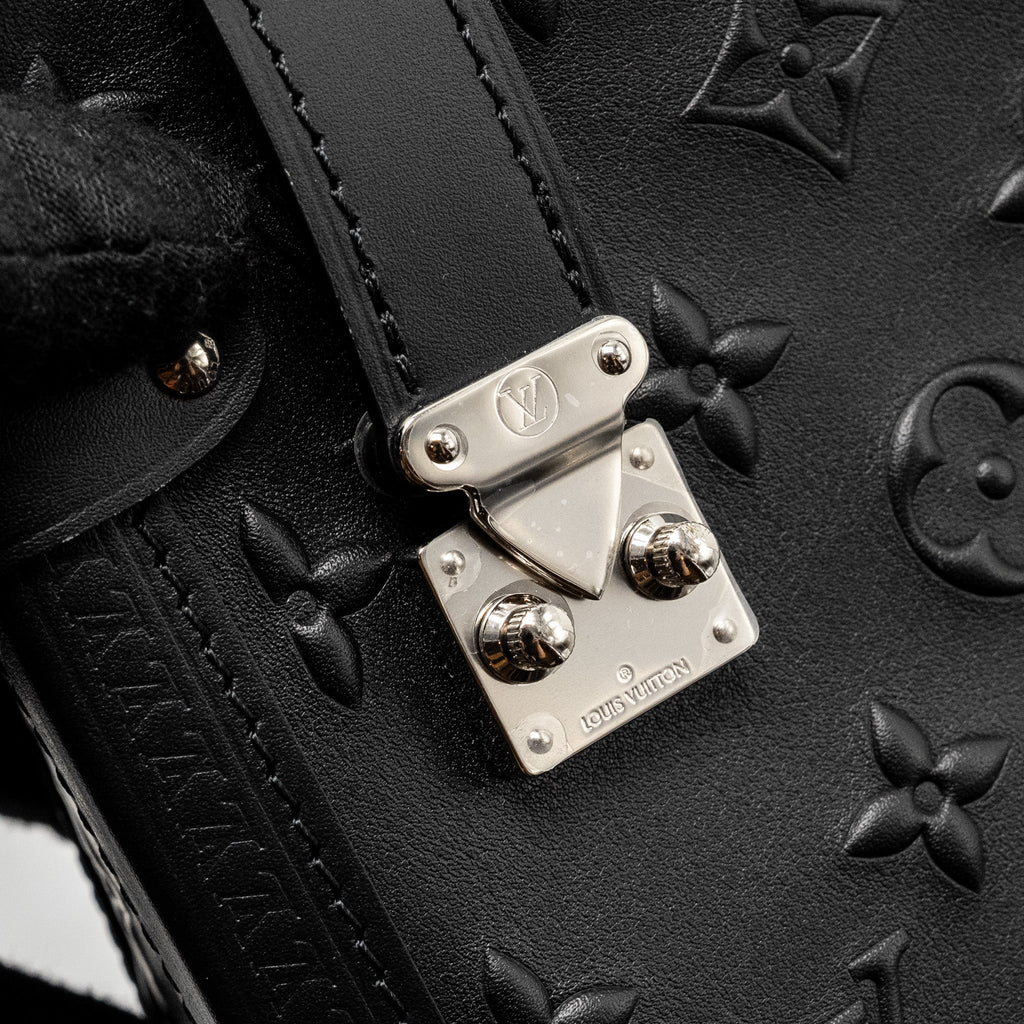 SIDE TRUNK MONOGRAM DEBOSSED CALFSKIN BLACK SHW