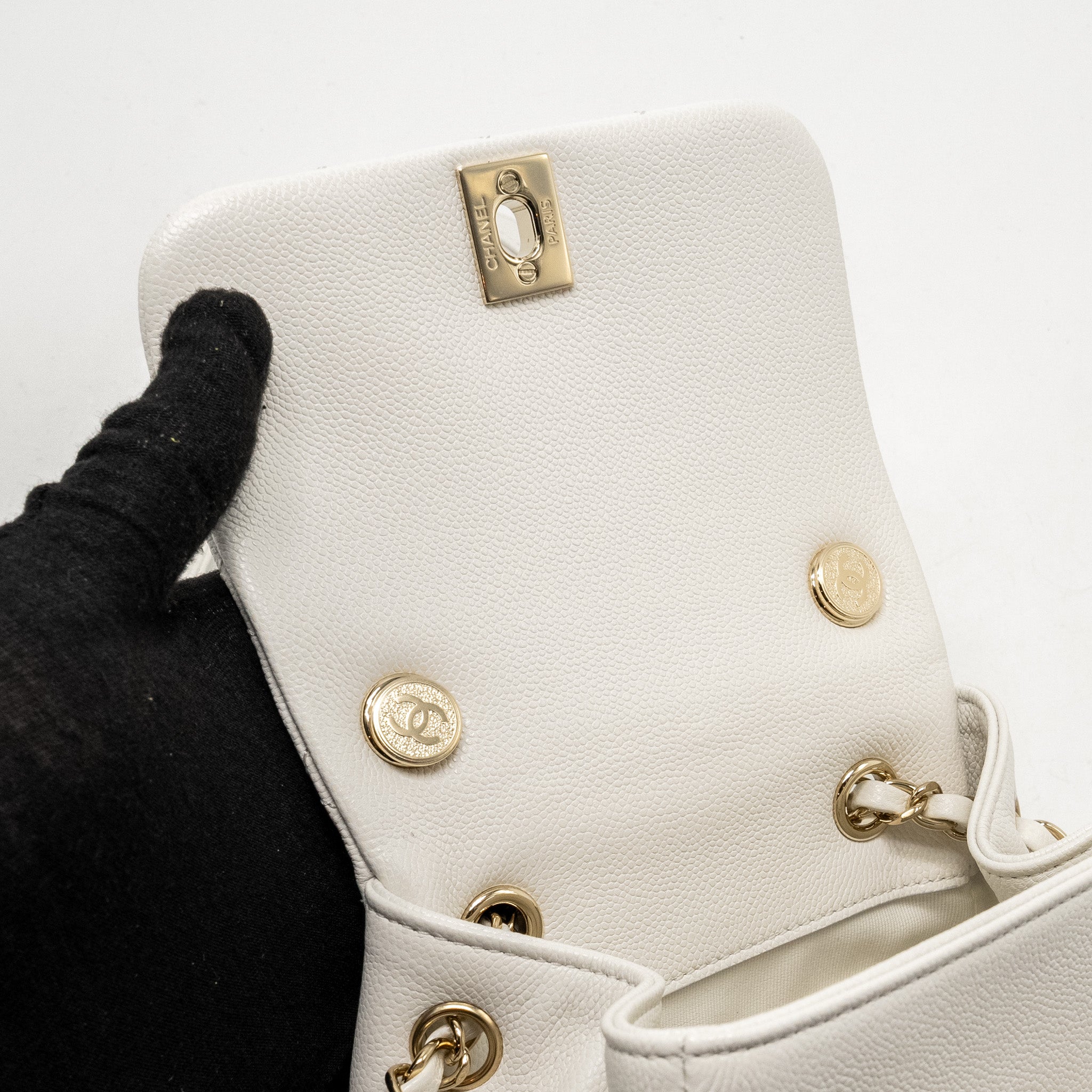 23K TRIPLE POCKET MINI BACKPACK CAVIAR WHITE LGHW (MICROCHIP)