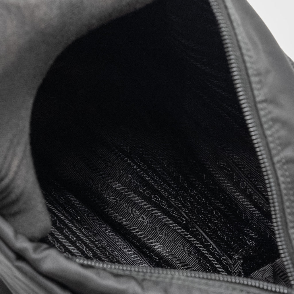 MESSENGER BAG RE-NYLON BLACK SHW