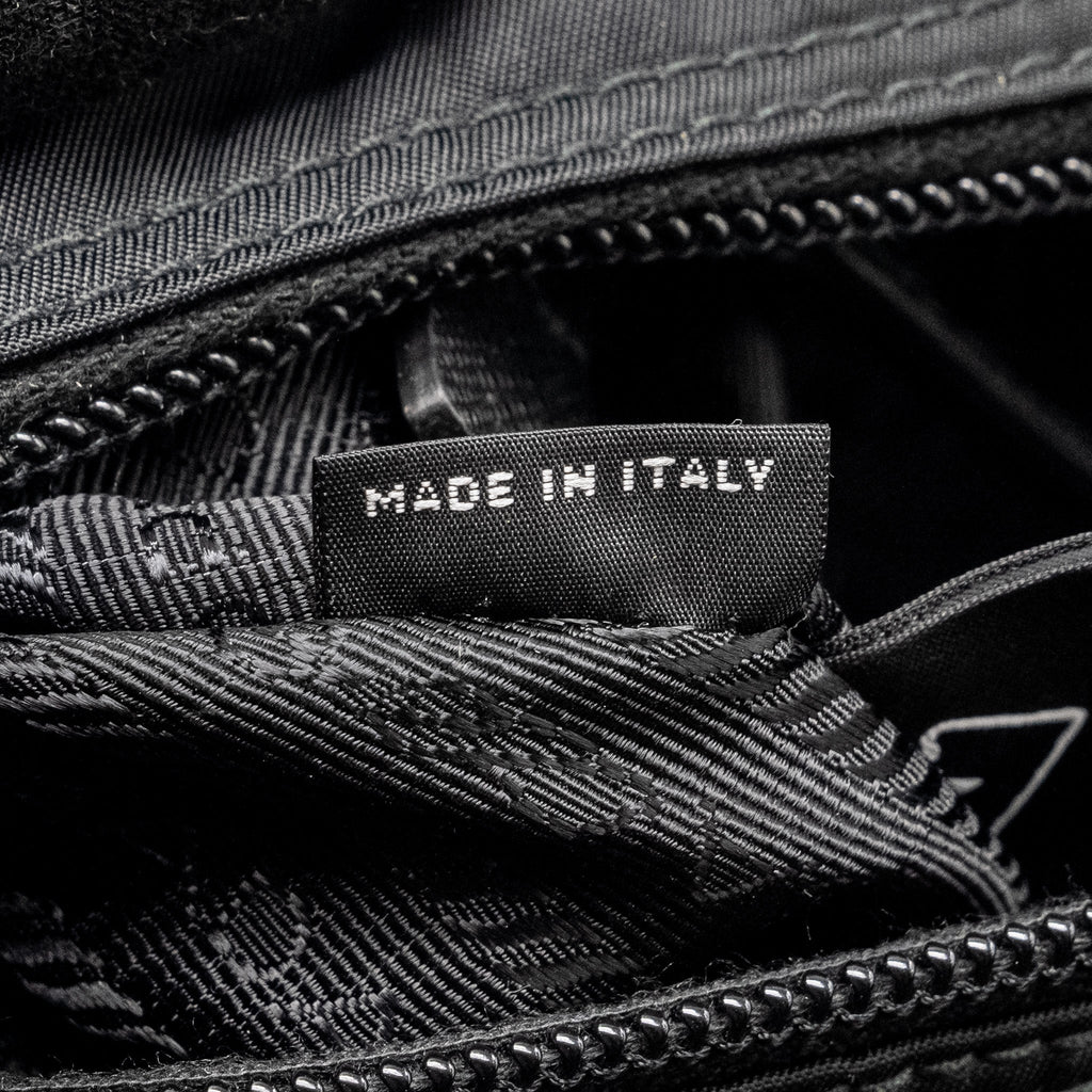 MESSENGER BAG RE-NYLON BLACK SHW
