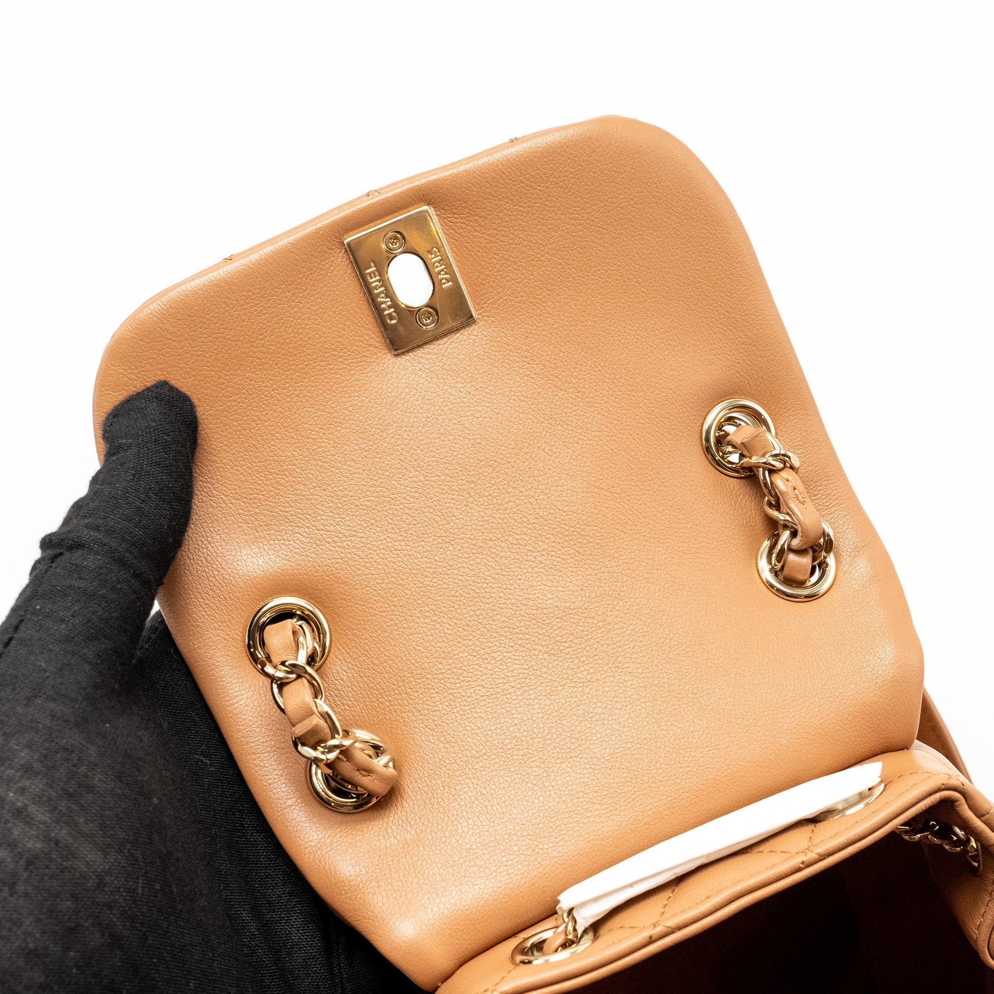 24P MINI DUMA BACKPACK CALFSKIN CARAMEL LGHW (MICROCHIP)