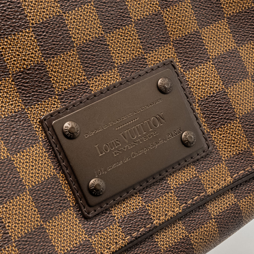 BROOKLYN PM MESSENGER BAG DAMIER EBENE CANVAS BROWN HARDWARE