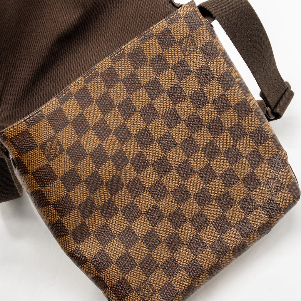 BROOKLYN PM MESSENGER BAG DAMIER EBENE CANVAS BROWN HARDWARE