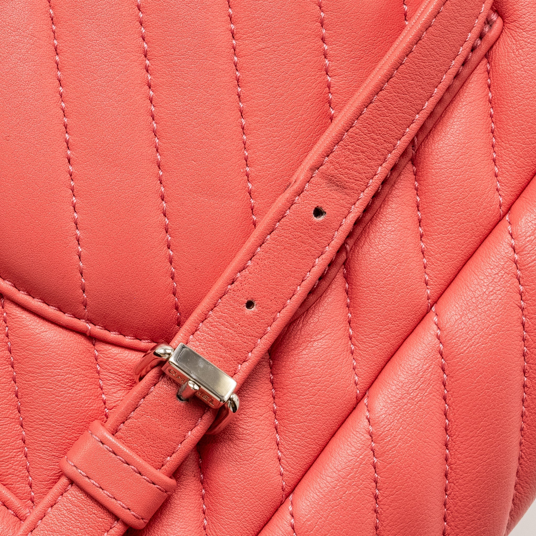 SMALL URBAN SPIRIT BACKPACK CHEVRON CALFSKIN PINK SHW