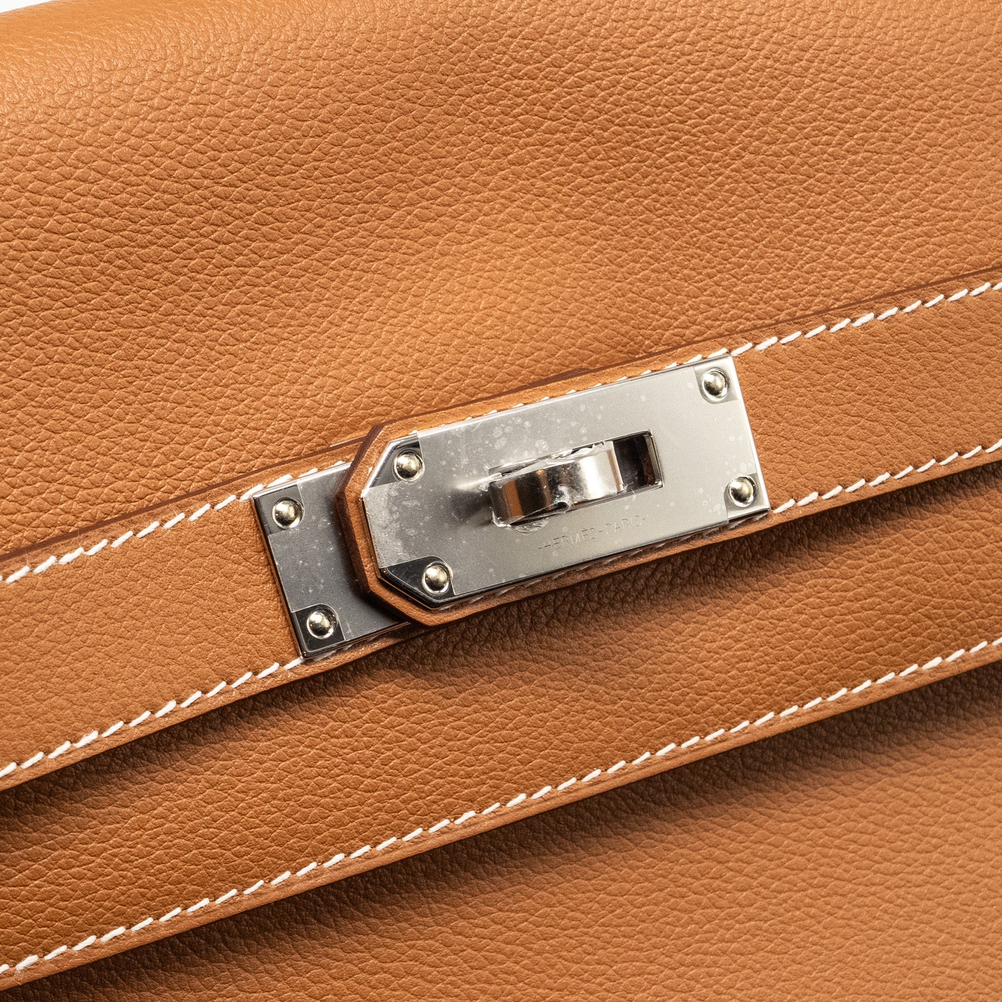 KELLY MESSENGER PM BAG EVERCOLOR GOLD SHW