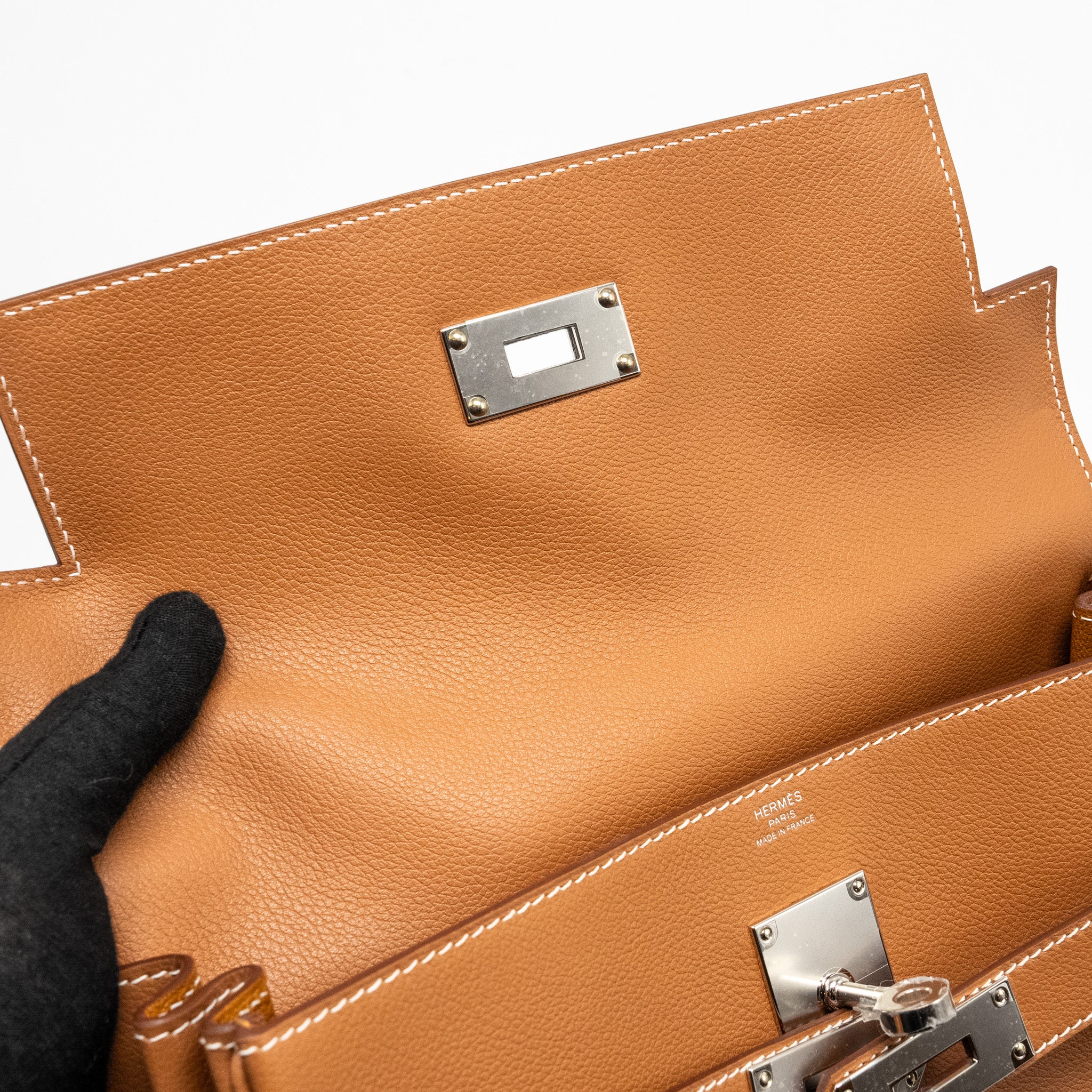 KELLY MESSENGER PM BAG EVERCOLOR GOLD SHW