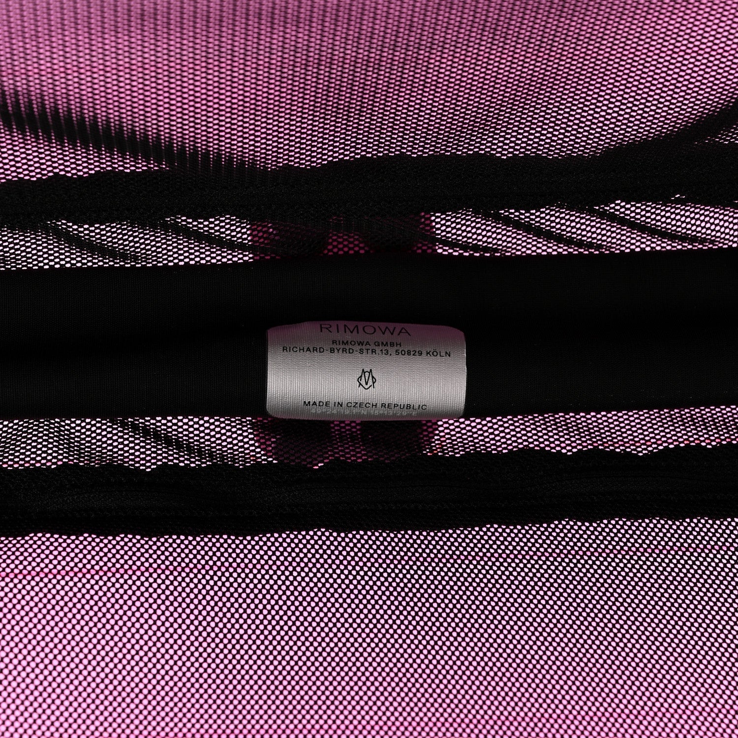 TRANSPARENT POLYCARBONATE ESSENTIAL CABIN NEON PINK