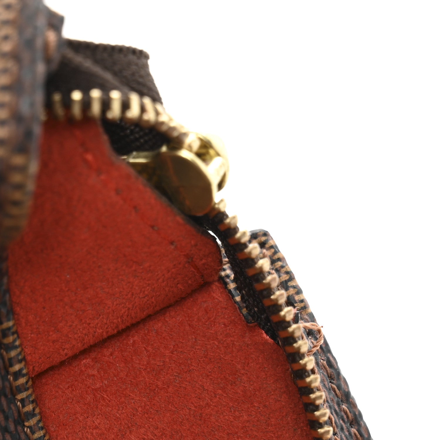 DAMIER EBENE MARAIS BUCKET POUCH